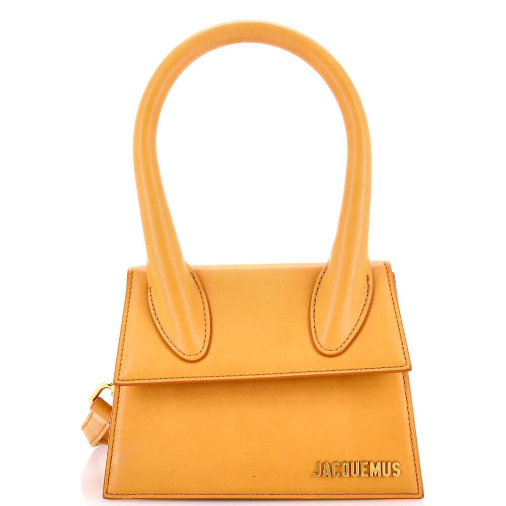 Jacquemus Moyen Le Chiquito Moyen Bag